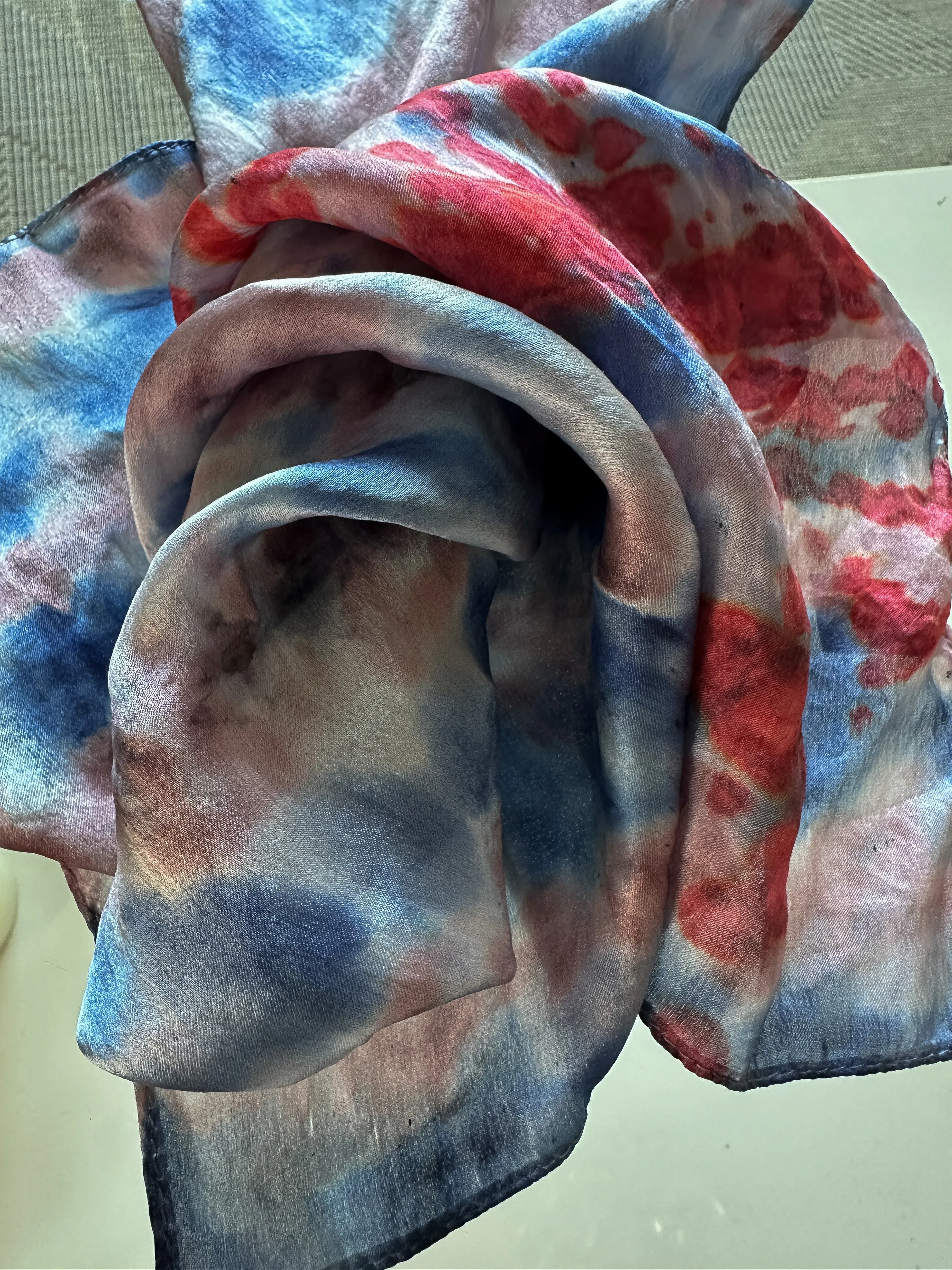 Image of Untitled by , size: 53 cm*53 cm, priced at €40 Photo 1 of 4.